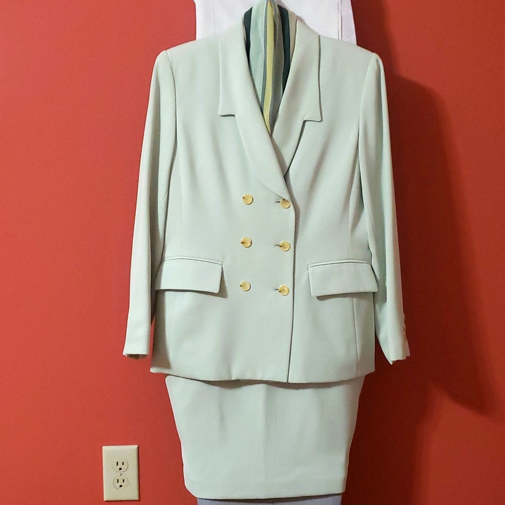 3pc Business suit, size 6 light green.